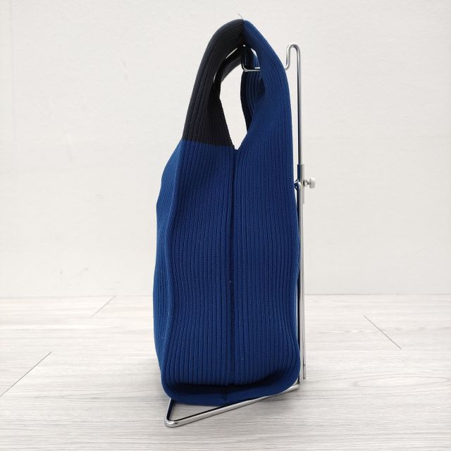 CFCL notched rib bag 1 ニット ハンドバッグ ブルー レディース