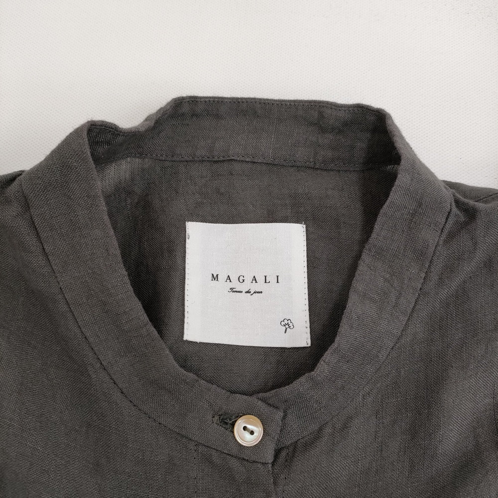 MAGALI ファナージュリネン・サイドフリルブラウス 定価18000円