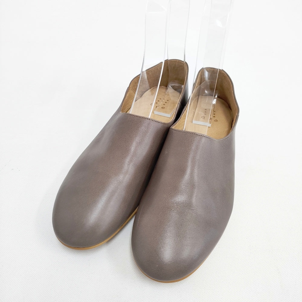 que レザー スリッポン サイズM スリッポン グレージュ レディース