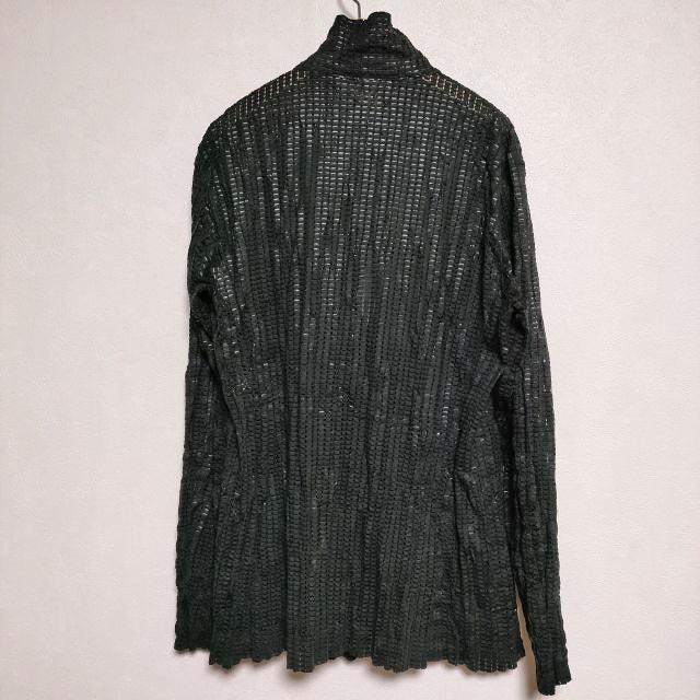 issey miyake ブラックのとても素敵な プリーツ加工のジャケット 美品⭐️イッセイミヤケ ボタンレステーラードジャケット