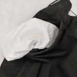 UNIVERSAL PRODUCTS ノータック チノ パンツ 定価27500円 193-60504 パンツ ブラック系 メンズ ユニバーサルプロダクツ【中古】6-0121G∞