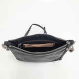 cornelian taurus by daisuke iwanaga レザー 革 ショルダーバッグ ブラック メンズ コーネリアンタウラスバイダイスケイワナガ【中古】6-0117G◎