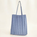 me ISSEY MIYAKE プリーツトートバッグ MI93AG853 トートバッグ ブルー ユニセックス ミー イッセイミヤケ【中古】6-0606G∞