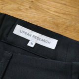 URBAN RESEARCH テーパードパンツ スラックス サイズ36 パンツ ブラック レディース アーバンリサーチ【中古】3-0913G△