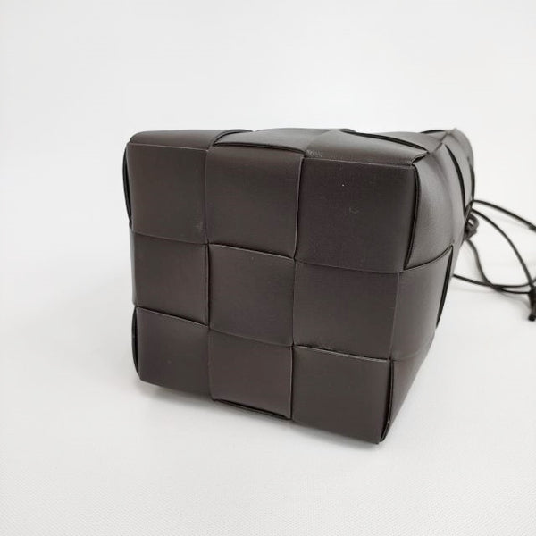 ボッテガヴェネタ　クロスボディバケット BOTTEGA VENETA ボッテガヴェネタ クロスボディバッグ/バケット
