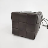 BOTTEGA VENETA スモールカセット クロスボディバケットバッグ イントレチャート 定価275000円 茶 レディース ボッテガヴェネタ【中古】4-0314G♪