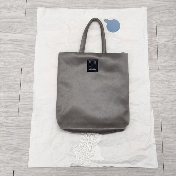 mina perhonen 未使用品 forest parade toast bag トーストバッグ シルク トートバッグ グレー レディー –  ブランド古着の専門店gee,jee（ジージー）