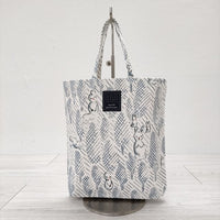 mina perhonen 未使用品 23AW toast bag lumiukko aba9723 トーストバッグ トートバッグ ホワイト ブルー レディース ミナペルホネン【中古】4-0805G◎