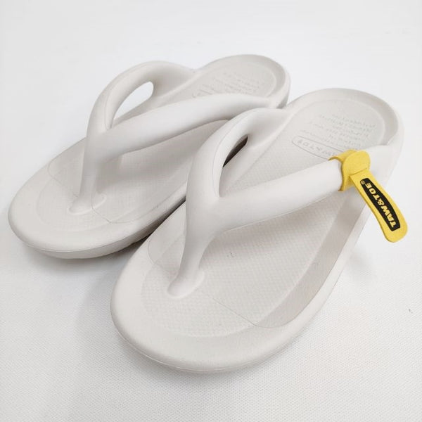 TAW&TOE トーアンドトー 未使用品 Zerovity Flip Flop Sport リカバリーサンダル S サンダル アイボリー レディース【中古】4-0614S♪