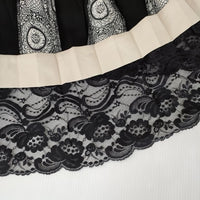 VIVIENNE TAM プリーツ 裾レース ロングスカート ブラック ホワイト レディース ヴィヴィアンタム【中古】5-0224M∞