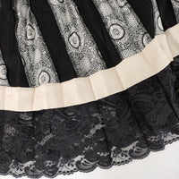 VIVIENNE TAM プリーツ 裾レース ロングスカート ブラック ホワイト レディース ヴィヴィアンタム【中古】5-0224M∞