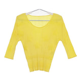 PLEATS PLEASE ISSEY MIYAKE プリーツ エンボス加工 星柄 スター PP81-JK143 Ｔシャツ カットソー イエロー レディース プリーツプリーズ【中古】5-0724S∞