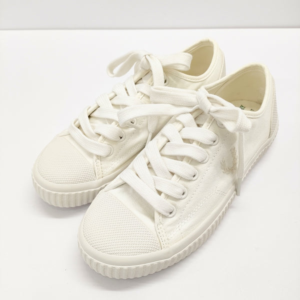 MARGARET HOWELL/FRED PERRY 未使用品 サイズUS6 スニーカー ホワイト レディース マーガレットハウエル/フレッドペリー【中古】5-0108G◎