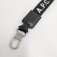 A.P.C. porte clefs logo NOIR レザー 定価9900円 キーホルダー ブラック レディース アーペーセー【中古】4-0929G♪