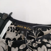 R&D.M.Co- JACQUARD WILD BERRY NO SLEEVE DRESS コットンリネン ベルト付き ワイルドベリー ノースリーブ ワンピース ベージュ ブラック レディース オールドマンズテーラー【中古】5-0505S∞