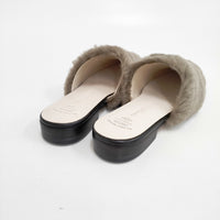 BEAUTIFUL SHOES 新品 MOUTON SANDALS 23.5cm ファー ムートン 定価52800円 サンダル ブラウン レディース ビューティフルシューズ【中古】5-0108T◎