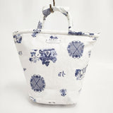 R&D.M.Co- マルシェバッグ LONDON BLUE WILLOW MARCHE BAG TALL 琺瑯プレート PVC コーティング トートバッグ ホワイト ネイビー レディース オールドマンズテーラー【中古】5-0802G∞