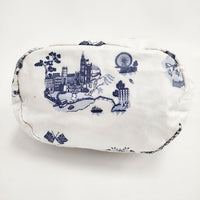 R&D.M.Co- マルシェバッグ LONDON BLUE WILLOW MARCHE BAG TALL 琺瑯プレート PVC コーティング トートバッグ ホワイト ネイビー レディース オールドマンズテーラー【中古】5-0802G∞