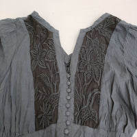 Ameri VINTAGE SHIRRING PLEATS DRESS レース 刺繍 サイズM ワンピース 20SS ブルーグレー レディース アメリヴィンテージ【中古】5-0216M♪