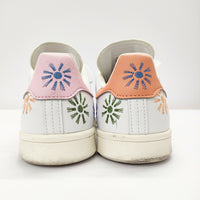 adidas Pride Pack Love Unites 花刺繍 サイズ24cm スニーカー ホワイト 多色 レディース アディダス【中古】5-0223G◎