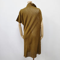 ISSEY MIYAKE カットワーク 変型ワンピース 日本製 IM13KH645 サイズ2 ワンピース オウド色 レディース イッセイミヤケ【中古】5-0711S◎