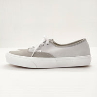 VANS 新品 Authentic スエードブロック 24.5cm スニーカー グレー レディース バンズ【中古】5-0419G◎