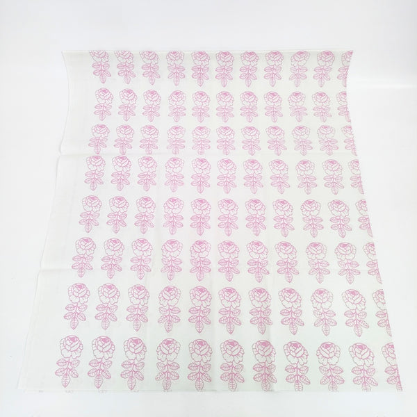 marimekko 未使用 VIHKIRUUSU 107cm×138cm ファブリック 生地 オフホワイト ピンク レディース マリメッコ【中古】5-0723G◎