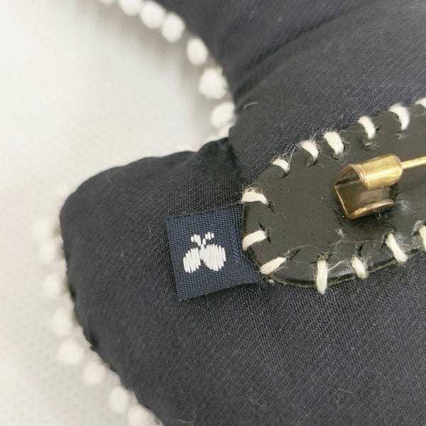 mina perhonen frost garden コサージュ ブローチ ネイビー mina perhonen frost garden コサージュ ブローチ ネイビー