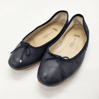 A.P.C./E.PORSELLI レザー フラット バレエシューズ ネイビー