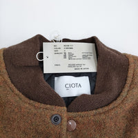 CIOTA 新品 Stadium Jumper サイズ5 定価69300円 BZLM-117 スタジャン 24AW ブラウン メンズ シオタ【中古】5-0912A♪