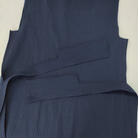 me ISSEY MIYAKE プリーツ スクエアネック MI94KH308 サイドスリット ワンピース ネイビー レディース ミー イッセイミヤケ【中古】5-0622S♪