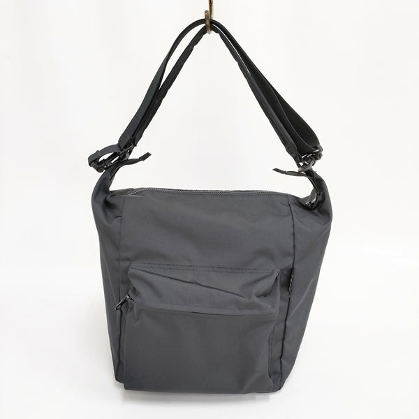 KARRI AMIACALVA カリ アミアカルヴァ 2WAY ショルダーバッグ 定価17600円 ユニセックス ショルダーバッグ ブラック レディース【中古】5-0808G◎