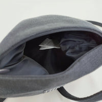 mina perhonen 未使用品 chouchopocket bag 定価7700円 ショルダーポーチ サコッシュ 25ss ネイビー レディース ミナペルホネン【中古】5-0531G♪