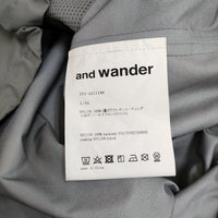 and wander 新品 loose fitting rain jacket L/XL 定価74800円 574-4211198 ナイロンジャケット グレー メンズ アンドワンダー【中古】5-0610M♪