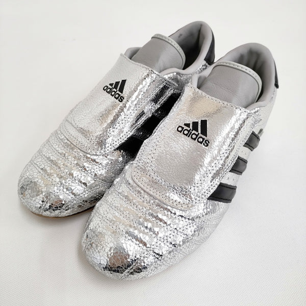 adidas テコンドー Taekwondo 23.5cm JH9664 定価15400円 スニーカー シルバーメタリック レディース アディダス【中古】5-0603G♪