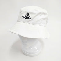 Vivienne Westwood オーブ刺繍 バケットハット ユニセックス ムーンバット サイズM～S ハット ホワイト レディース ヴィヴィアンウエストウッド【中古】5-0913G◎