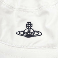 Vivienne Westwood オーブ刺繍 バケットハット ユニセックス ムーンバット サイズM～S ハット ホワイト レディース ヴィヴィアンウエストウッド【中古】5-0913G◎