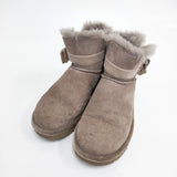 UGG W KARLIE BROOCH スワロフスキー リボン サイズ23cm ムートン ブーツ グレージュ レディース アグ【中古】5-1117T◎