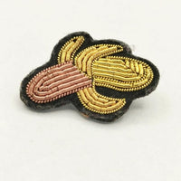 MACON&LESQUOY マコン&レスコア バナナ 刺繍ブローチ ブローチ イエロー ピンク レディース【中古】5-0813G∞