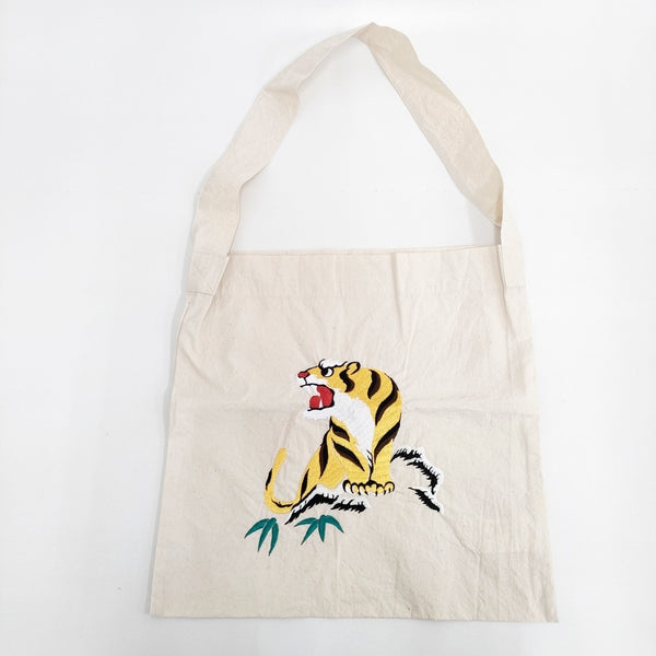 R&D.M.Co- OLDMANS TAILOR 虎 タイガー トラ 刺繍 コットン ショルダーバッグ キナリ レディース オールドマンズテーラー【中古】5-0809G◎