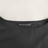mizuiro-ind 袖プリーツ ボートネック ブラウス シャツ ブラック レディース ミズイロインド【中古】5-0725S♪