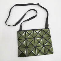 BAO BAO ISSEY MIYAKE LUCENT サコッシュ 定価30800円 BB33-A0282 ポシェット グリーン レディース バオバオイッセイミヤケ【中古】5-0710G♪