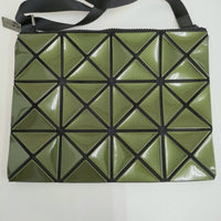 BAO BAO ISSEY MIYAKE LUCENT サコッシュ 定価30800円 BB33-A0282 ポシェット グリーン レディース バオバオイッセイミヤケ【中古】5-0710G♪