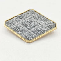 中川政七商店 未使用品 サガラ刺繍の菱形ブローチ 真鍮 ブローチ グレー ゴールド レディース 中川政七商店【中古】5-0910G∞