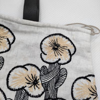 mina perhonen zs9003 hanakaze pear bag 刺繍 ペアーバッグ 巾着 トートバッグ ホワイト ブラック レディース ミナペルホネン【中古】5-0718G♪