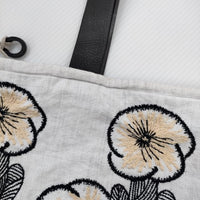 mina perhonen zs9003 hanakaze pear bag 刺繍 ペアーバッグ 巾着 トートバッグ ホワイト ブラック レディース ミナペルホネン【中古】5-0718G♪