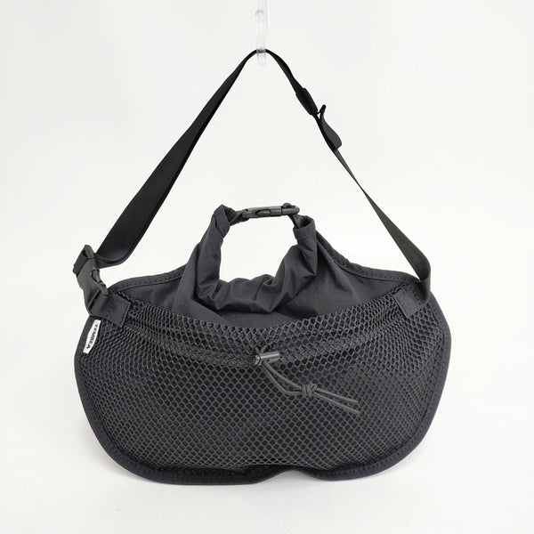 TEMBEA 未使用品 ROLL TOP FANNY PACK NYLON 定価16500円 ショルダーバッグ ブラック レディース テンベア【中古】5-0808G◎#