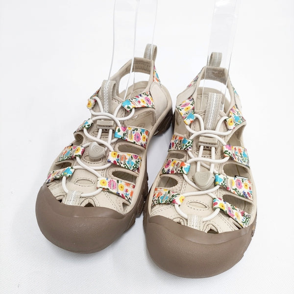 KEEN ニューポート レトロ サンダル 定価15400円 サイズ23.5cm サンダル ベージュ レディース キーン【中古】5-0808S◎