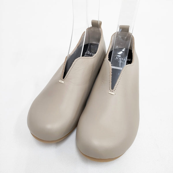 Recipe 未使用 Vカットステッチスリッポン 23cm シューズ・靴 ベージュ レディース レシピ【中古】5-1102G◎