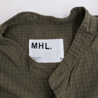 MHL. 596-2150550 サイズS チェック コットン バンドカラー 半袖シャツ 22SS カーキ メンズ エムエイチエル【中古】5-0806S♪